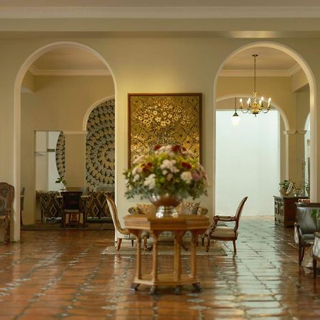 Vineyard Hotel Cape Town Exterior photo