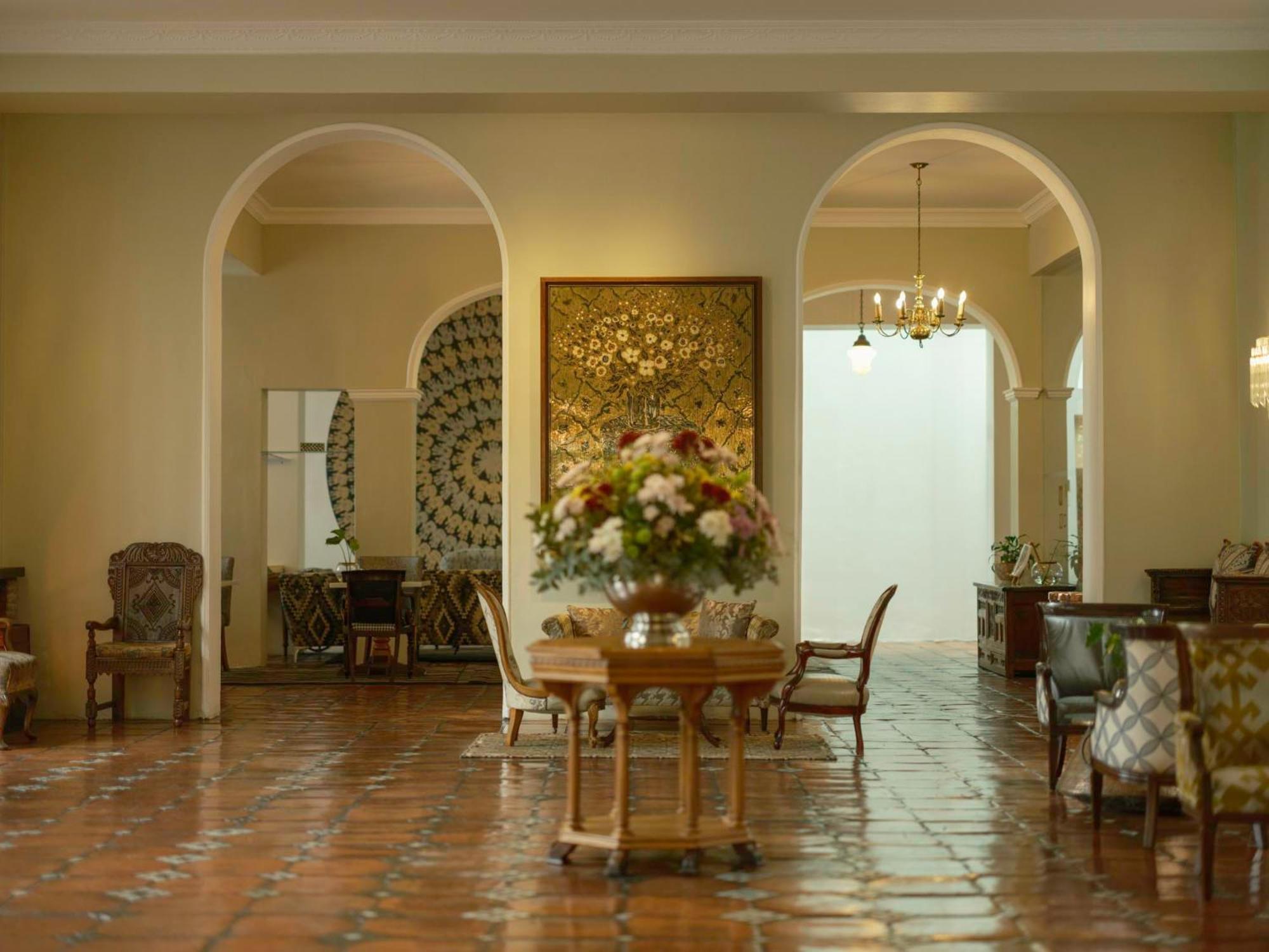 Vineyard Hotel Cape Town Exterior photo