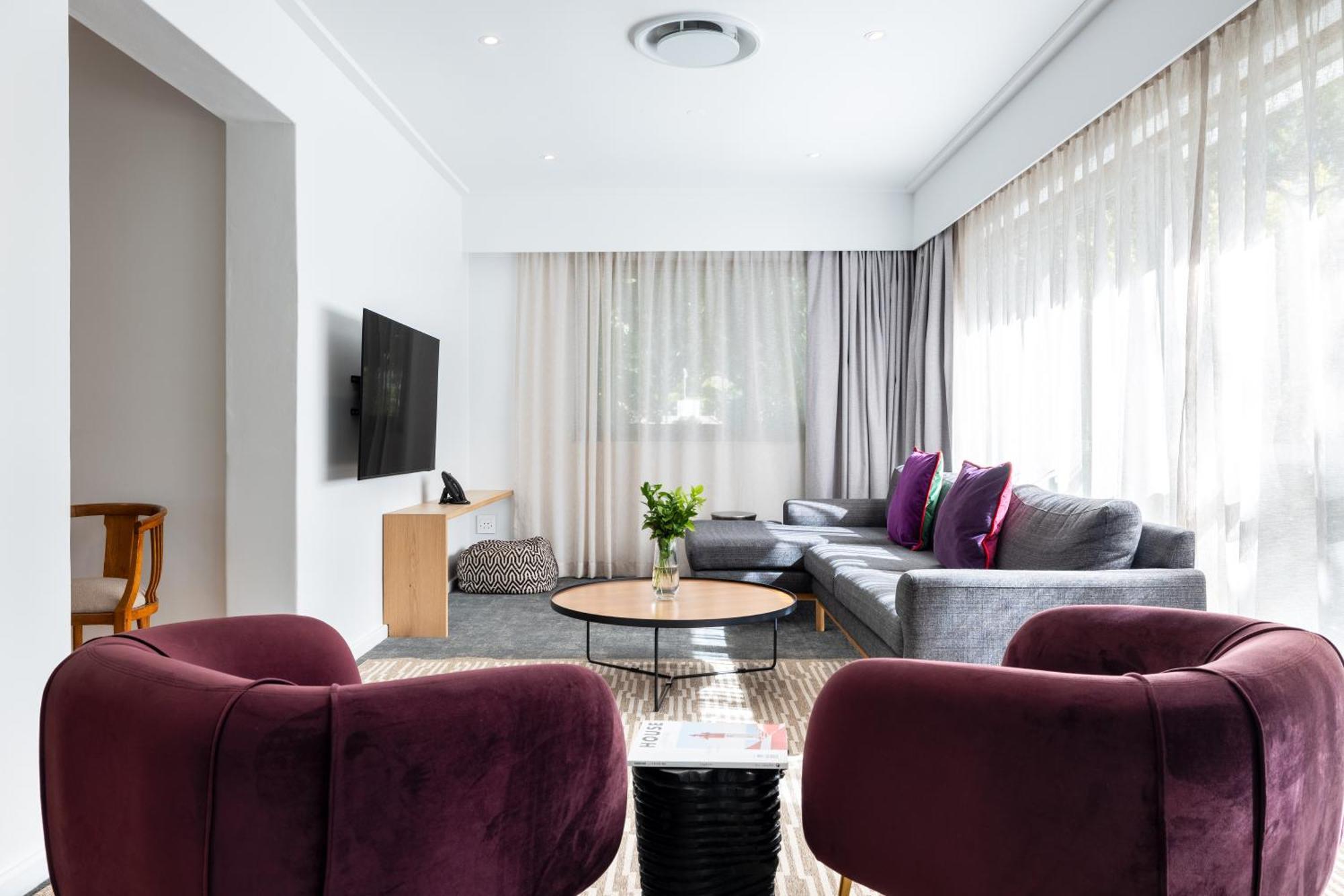 Vineyard Hotel Cape Town Exterior photo