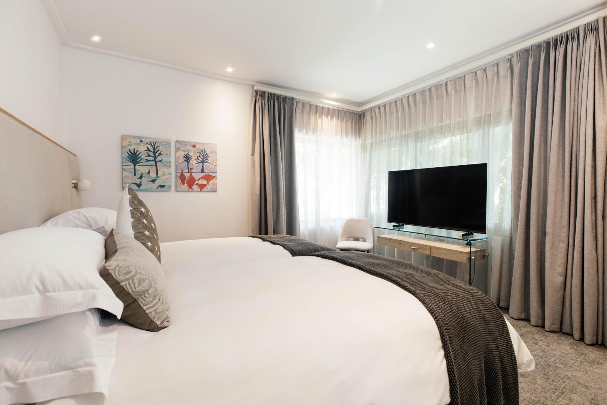 Vineyard Hotel Cape Town Exterior photo